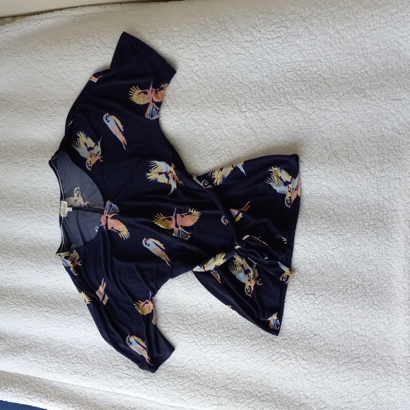 Deletta Anthropologie Fly Away Canary Large Bird Print Navy Blue Tunic SZ M - Picture 7 of 11